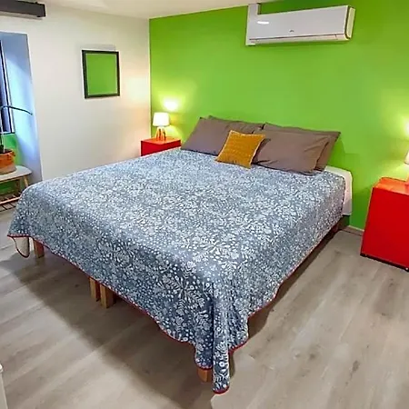 Hotel Newly Renovated Flat Near Centre